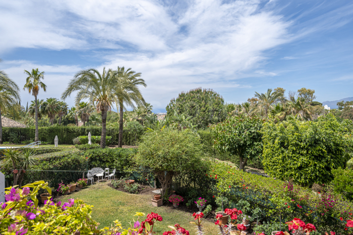 Erstklassige Lage, ultimative Luxus: Geräumige Wohnung zum Verkauf in Ancon Sierra, Marbella Golden Mile