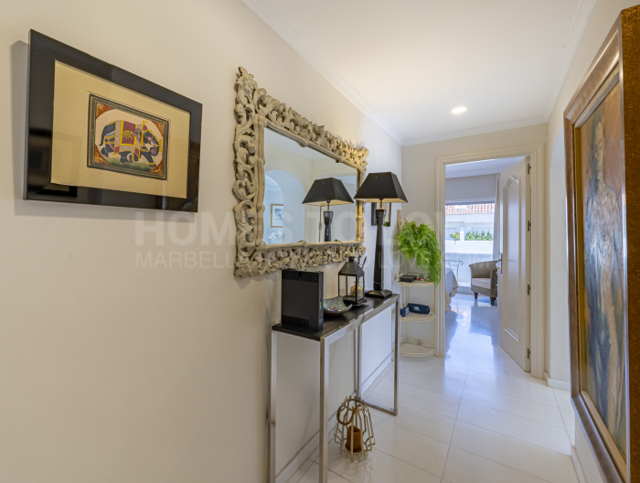 Elegant Penthouse Near Beaches and Golf Courses for Sale in Ancon Sierra IV, Marbella Golden Mile