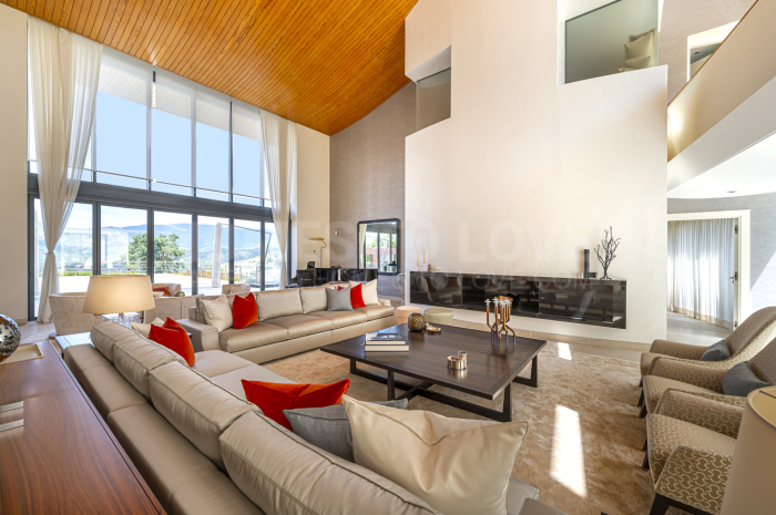 Elite-Wohnen: Ultra-exklusive Villa mit Weltklasse-Ausstattung zu verkaufen in La Zagaleta, Benahavis