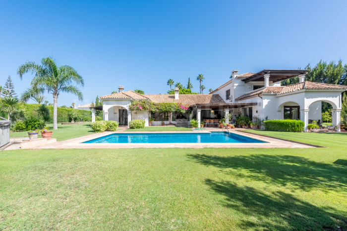 Charming Andalucian style villa in the heart of the Kings and Queens area, Sotogrande Costa.