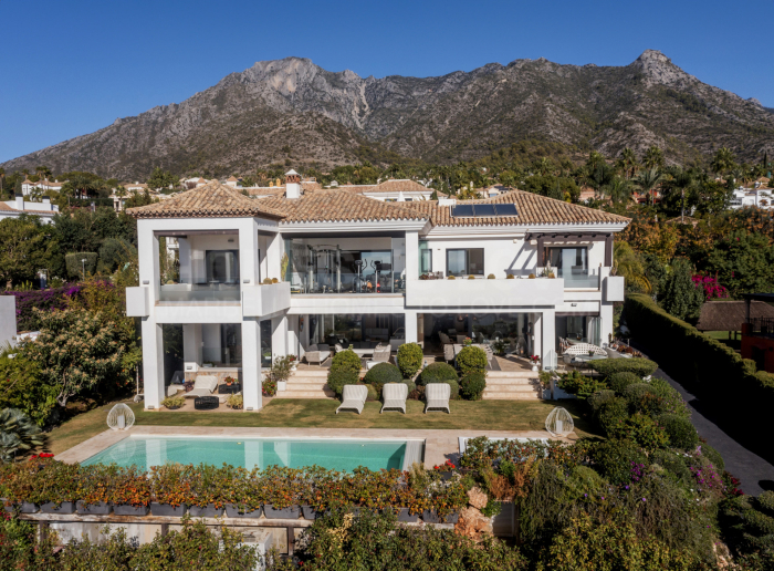 Luxury Villa with guaranteed Breathtaking Sea Views in Sierra Blanca, Marbella