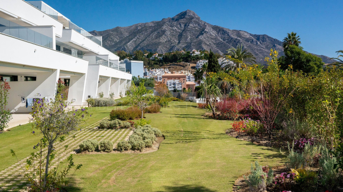 Erdgeschosswohnung zu verkaufen in Azahar de Marbella, Nueva Andalucia