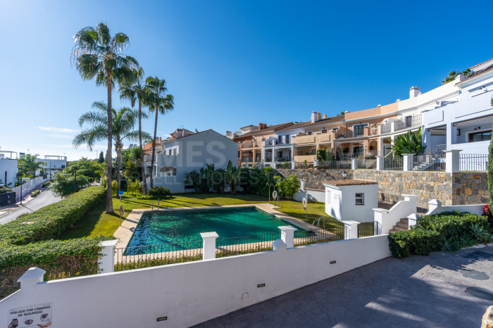 Maison de Ville à vendre à New Golden Mile, Estepona Est