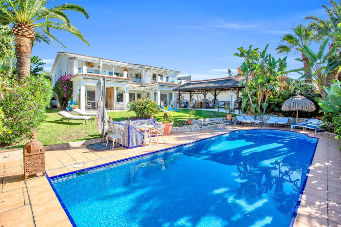 Casa en venta en Marbesa, Marbella Este