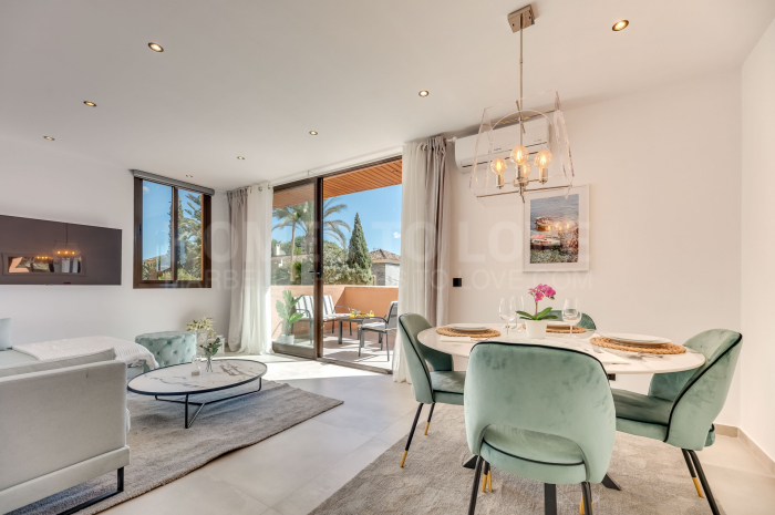 Belle paire d'appartements rénovés en plein sud dans l'hôtel Blubay Paraiso et Spa, Estepona