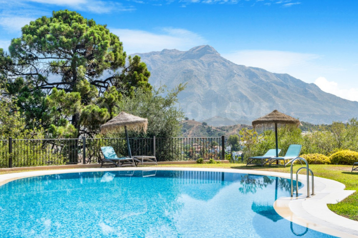 Merveilleux deux chambres, appartement orienté sud dans le complexe résidentiel fermé Buenavista II, La Quinta, avec vue panoramique sur la mer