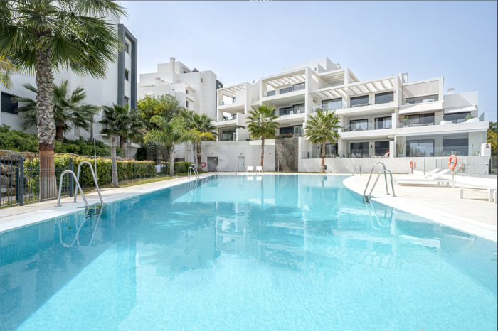 Beautiful Apartment in renowned Mirador Del Golf, Estepona.