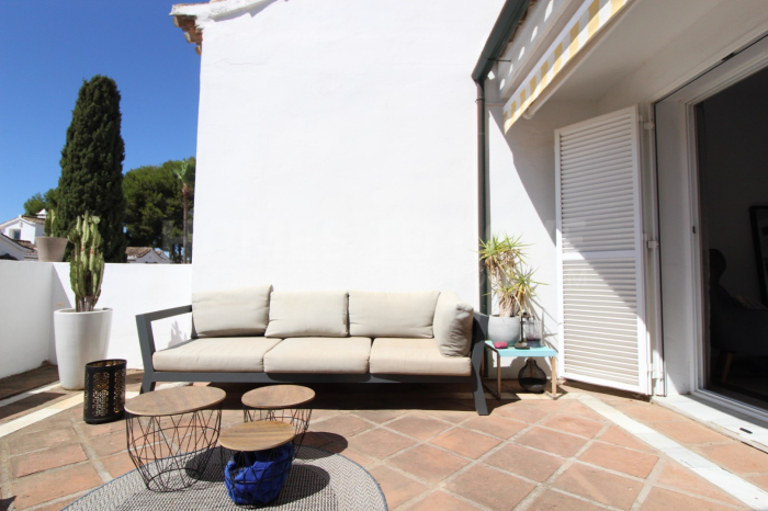 Appartement Terrasse à louer à long terme à El Presidente, Estepona Est