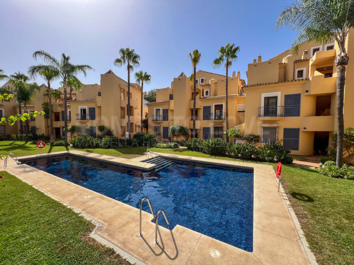 Spectacular double apartment with 5 bedrooms for sale in Nagüeles, Marbella