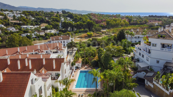 Incroyable opportunité; appartement de trois chambres situé à La Maestranza, Nueva Andalucia