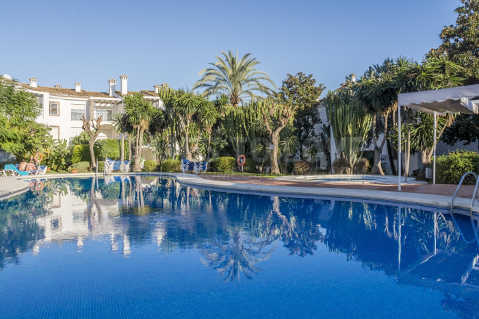 Beachside Apartment in Estepona East