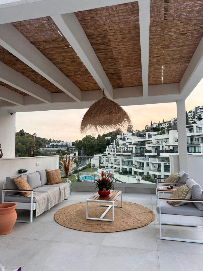 Penthouse for sale in Benahavis