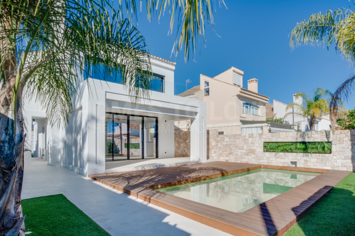 Superbe villa de style contemporain située à Costalita, Estepona