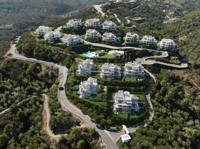 Marbella Club Hills: Elite Residences Amidst Nature in Benahavis